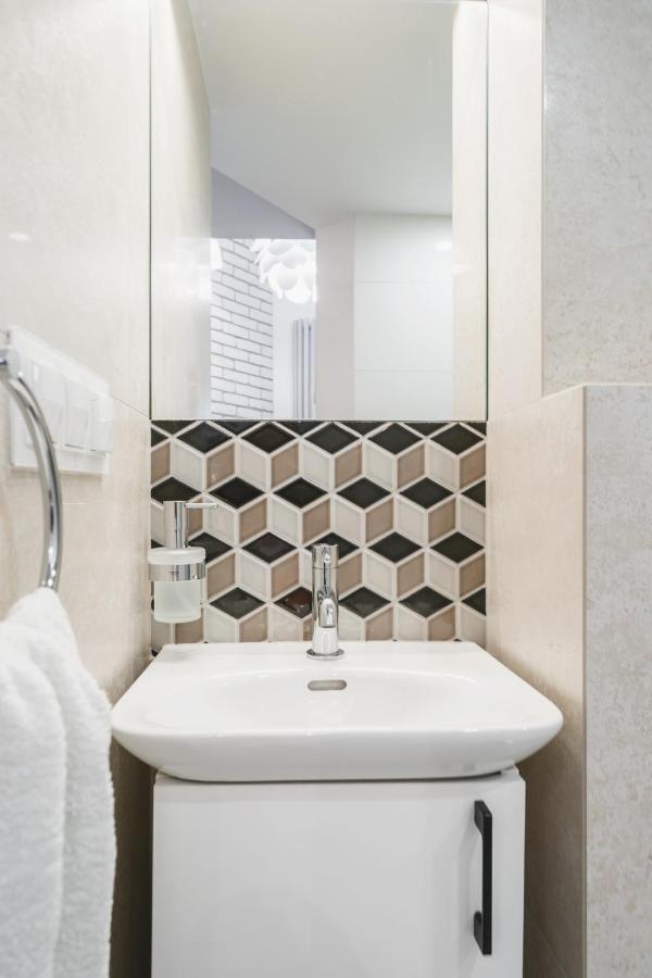 Modern, Well Organised Place In Centre By Homeclick Appartement *